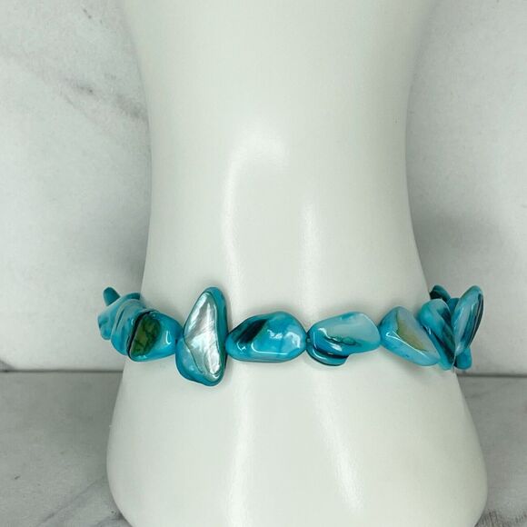 Blue Shell Beaded Stretch Bracelet - Picture 1 of 12